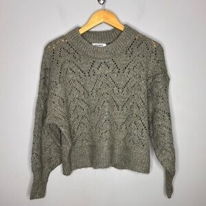 Old navy loose knit crew neck sweater